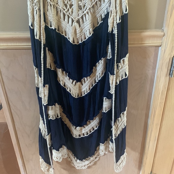 Umgee plus XL navy blue and cream vest - Picture 3 of 5